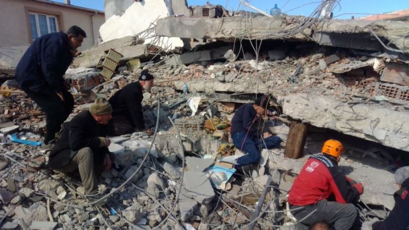 Depremde hayatını kaybedenlerin sayısı 16 bin 170