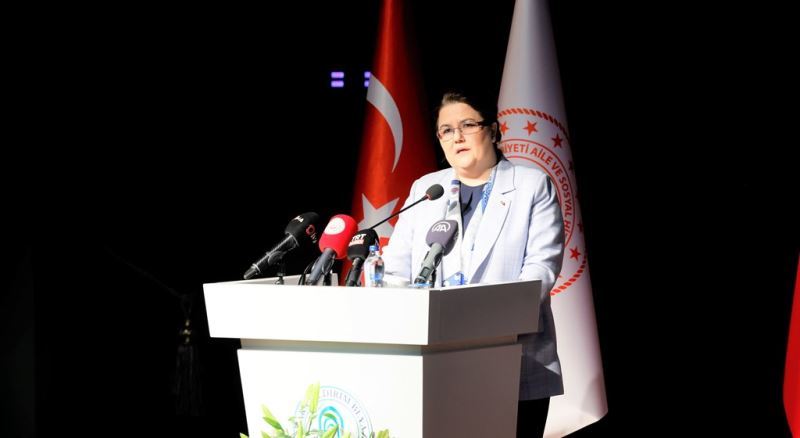 Bakanımız Derya Yanık, Afet Sonrası Aile Odaklı Çalışmalar ve Türk Dünyası Dayanışması Paneli