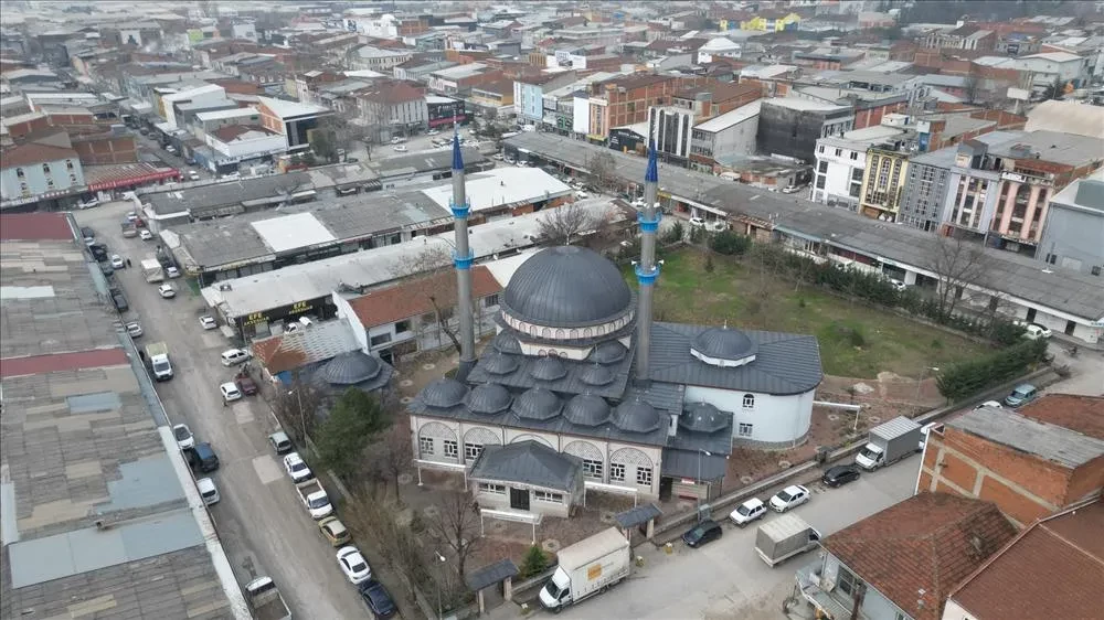 İnegöl Belediyesi’nden Çeyrek Asırlık Kandil Geleneğine Katkı