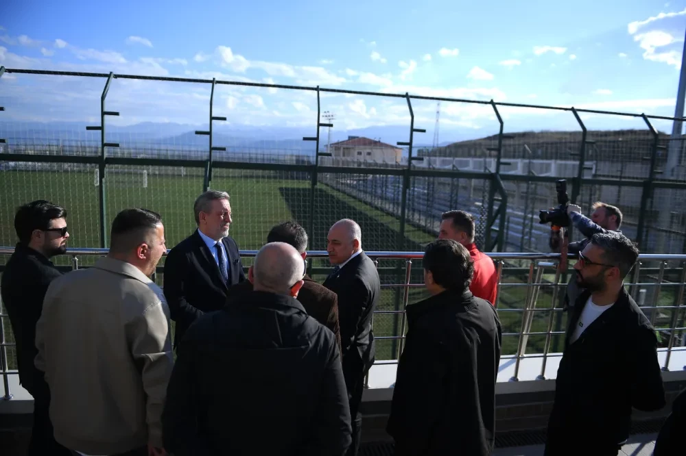 TFF Başkanı Büyükekşi İnegölspor ve Kafkassporu ziyaret etti