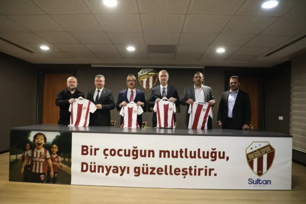 İnegölspor’dan 60 Bin Öğrenciye Forma Ve Eşofman Kampanyası