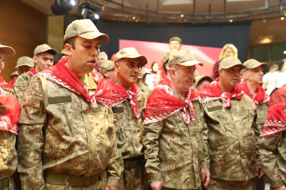 Bursa’da ‘özel askerler’ için kına eğlencesi