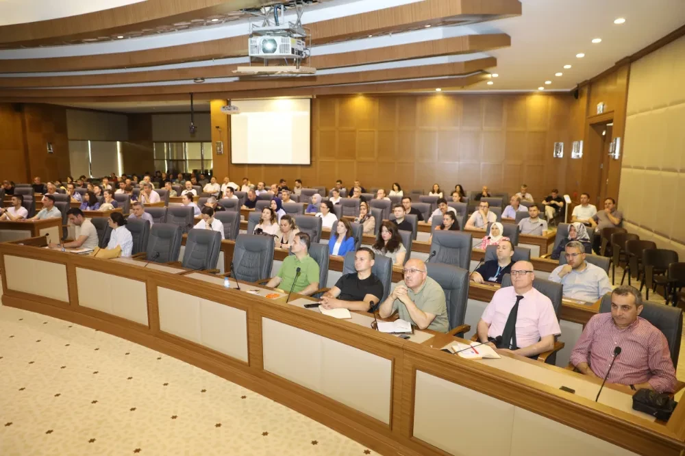 Büyükşehir çalışanlarına ‘denetim, ihale kanunu ve tasarruf tedbirleri’ eğitimi