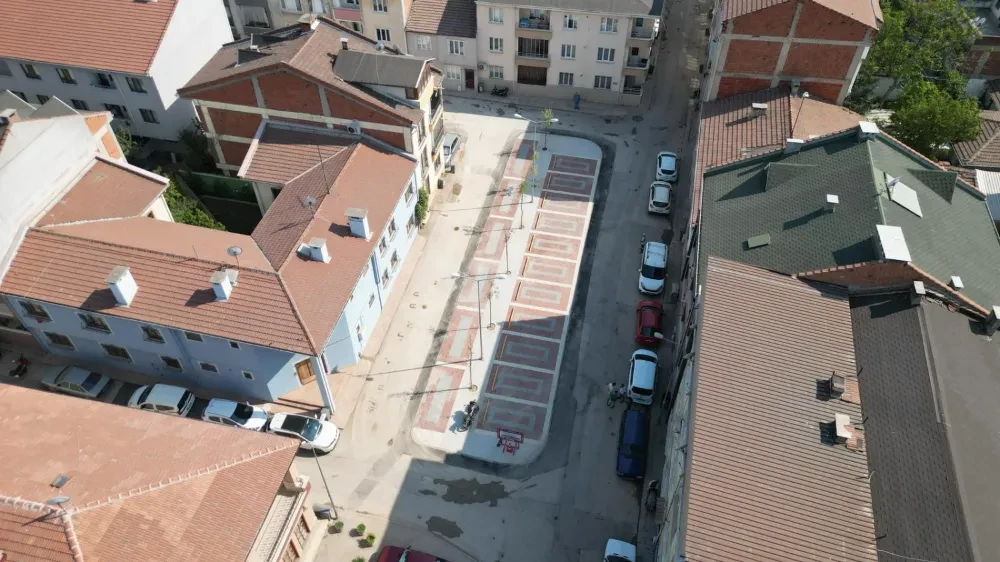 İnegöl Belediyesi’nden Ücretsiz Otopark Ve Çocuk Oyun Alanlarına Yatırım Atağı