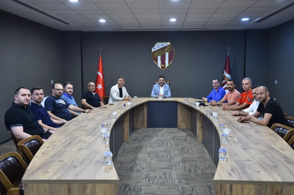 Altyapı Yönetiminden A Takım Yönetimine Ziyaret