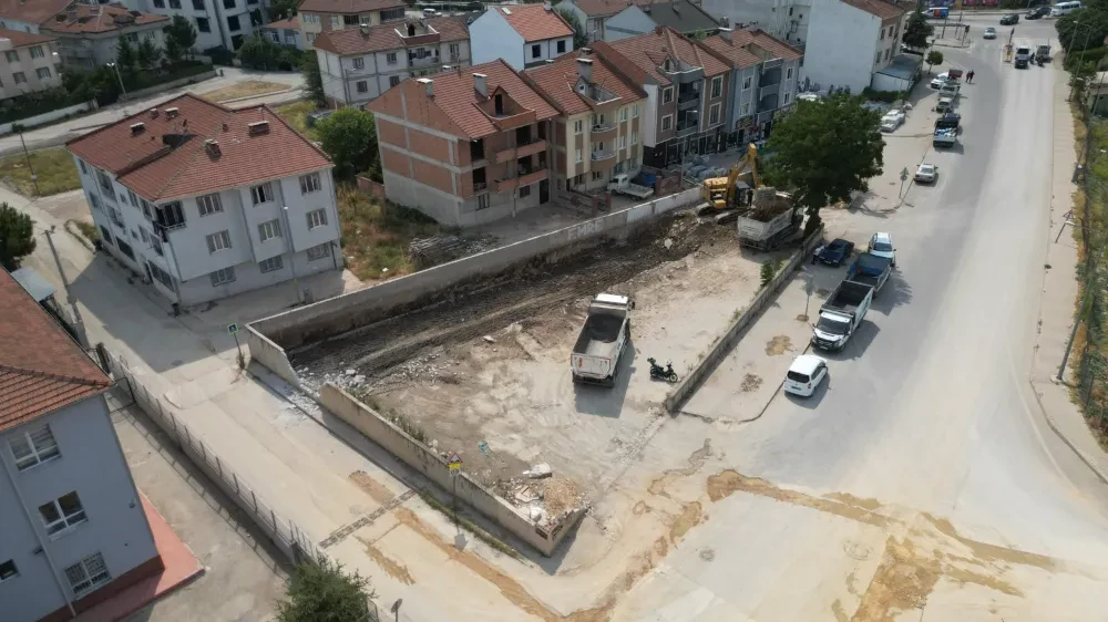 Atıl Vaziyetteki Boş Alan Otoparka Dönüşüyor
