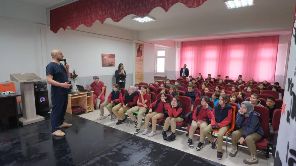İnegöl Belediyesi'nden Öğrencilere Hayvan Sevgisi ve Farkındalık Eğitimi